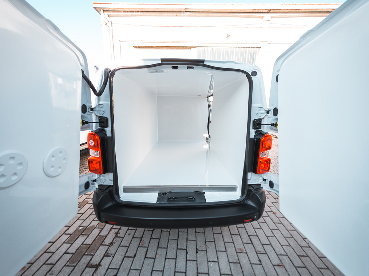 Soluzioni-per-furgoni-refrigerati-veicoli-commerciali-medicina